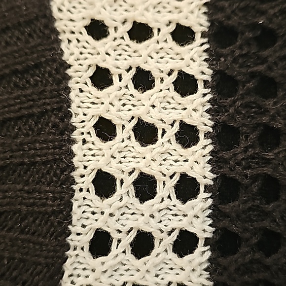 a.n.a a new approach white black color block lose knit sweater Plus 1X - Picture 4 of 7